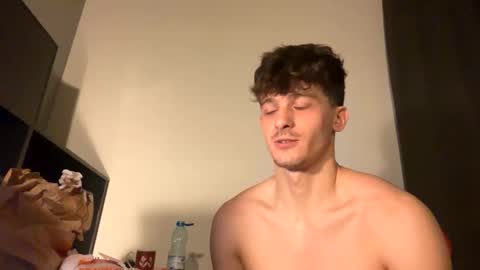 Snapshot of vincentprice69 chatting on February 2026 12:53:01 AM vincentprice69 online show from February 2026 12:53:01 AM