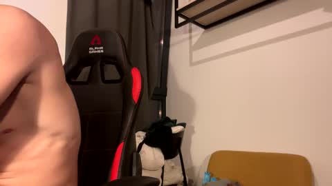 Snapshot of vincentprice69 chatting on February 2026 08:04:01 PM vincentprice69 online show from February 2026 08:04:01 PM