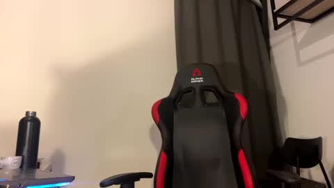 Snapshot of vincentprice69 chatting on February 2026 04:13:01 AM vincentprice69 online show from February 2026 04:13:01 AM