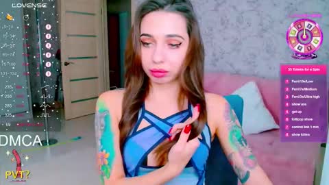 Snapshot of vinkiepinkie chatting on October 2025 04:50:01 PM Vinkiepinkie online show from October 2025 04:50:01 PM