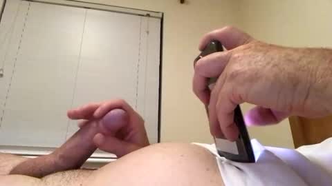 Snapshot of vinnigreenb chatting on December 2025 06:12:01 PM vinnigreenb online show from December 2025 06:12:01 PM