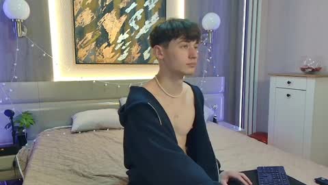 Snapshot of vinsant_x chatting on April 2026 07:46:01 AM Vinsant online show from April 2026 07:46:01 AM