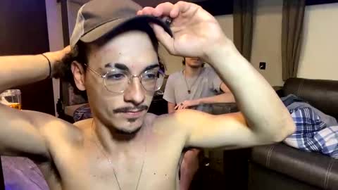 Snapshot of vinsmoke_sanji2020 chatting on December 2024 01:07:02 AM Sanji online show from December 2024 01:07:02 AM