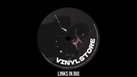 Snapshot of vinylstore chatting on January 2025 03:19:01 PM Diva Silvia online show from January 2025 03:19:01 PM