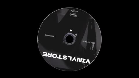 Snapshot of vinylstore chatting on February 2025 05:18:02 PM Diva Silvia online show from February 2025 05:18:02 PM