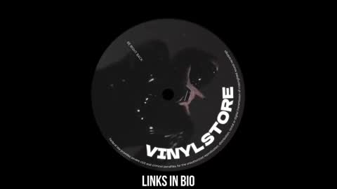 Snapshot of vinylstore chatting on March 2025 01:09:01 PM Diva Silvia online show from March 2025 01:09:01 PM