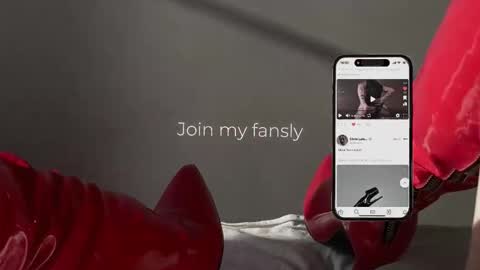 Diva Silvia online show from November 2025 04:18:01 PM