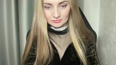 Funny  girl online show from December 2024 02:49:02 AM