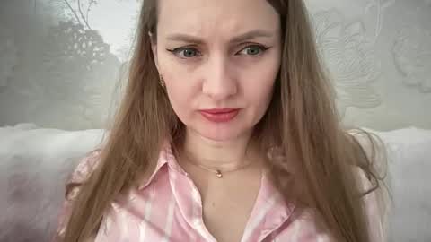 Snapshot of viola_1 chatting on March 2026 12:07:01 PM Funny girl online show from March 2026 12:07:01 PM