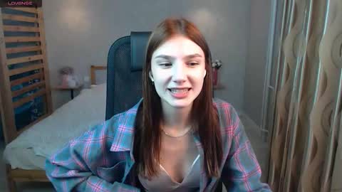 violaberry__ online show from September 2025 04:34:02 AM