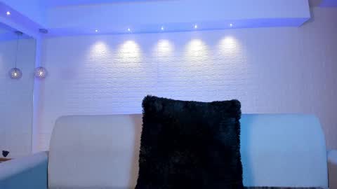 Snapshot of violeet_scott chatting on February 2025 10:50:01 AM Violett Everyday From 0530 to 1430 Col Time online show from February 2025 10:50:01 AM