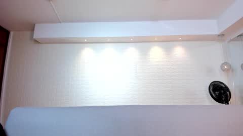 Snapshot of violeet_scott chatting on November 2025 10:36:02 AM Violett Everyday From 0530 to 1430 Col Time online show from November 2025 10:36:02 AM