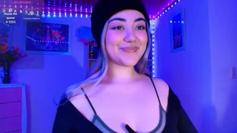 violet online show from December 2025 12:18:02 AM