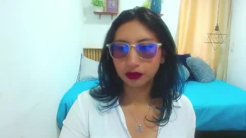 V I O L E T  online show from May 2026 02:00:01 PM