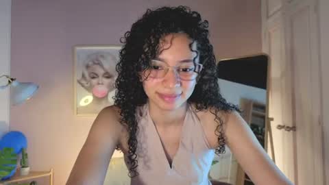 Snapshot of violet__15 chatting on July 2026 12:02:02 PM violet__15 online show from July 2026 12:02:02 PM