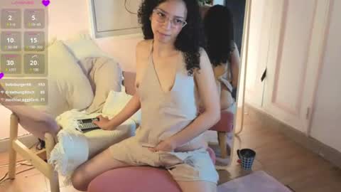 Snapshot of violet__15 chatting on July 2026 03:03:02 PM violet__15 online show from July 2026 03:03:02 PM