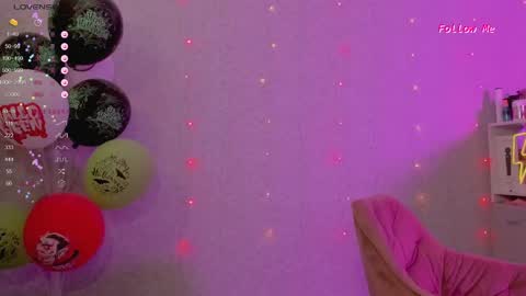 violet____h online show from December 2024 08:40:01 PM