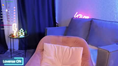 violet____h online show from September 2025 07:29:01 PM