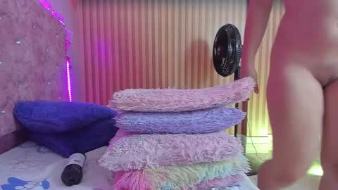 Snapshot of violet__taylor_ chatting on September 2025 02:27:02 AM violet__taylor_ online show from September 2025 02:27:02 AM