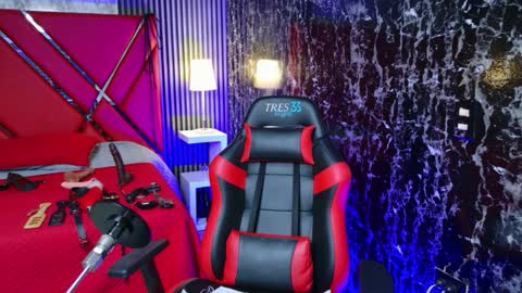 Violet online show from April 2026 12:49:01 PM