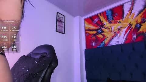 Snapshot of violet_blaze chatting on November 2025 10:10:02 AM online show from November 2025 10:10:02 AM