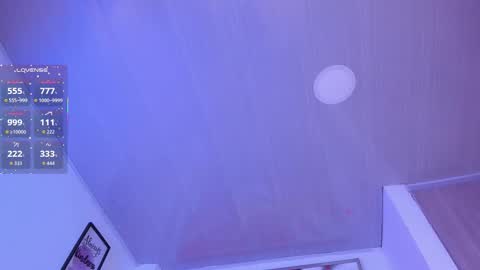 Snapshot of violet_blaze chatting on November 2025 11:13:02 AM online show from November 2025 11:13:02 AM