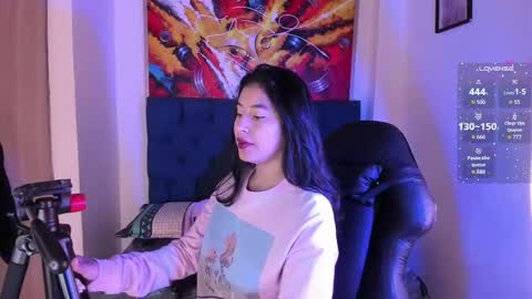 Snapshot of violet_blaze chatting on December 2025 10:22:02 AM online show from December 2025 10:22:02 AM