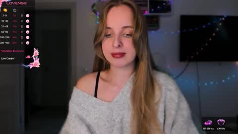 Snapshot of violet_blue_eyes chatting on December 2025 10:57:01 AM Violet online show from December 2025 10:57:01 AM