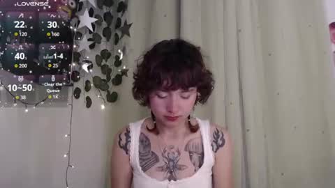 Snapshot of violet_bluee chatting on July 2026 08:19:01 AM Violet online show from July 2026 08:19:01 AM