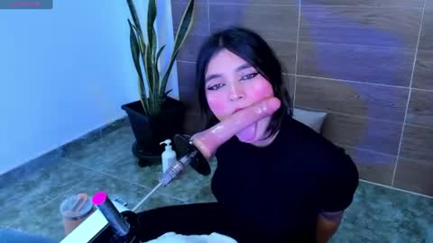Violet Fiore online show from July 2026 04:28:02 PM