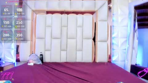 violet_milleer online show from May 2026 07:20:02 PM