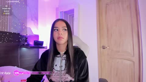 Snapshot of violet_spencer chatting on January 2025 10:38:01 PM Violeta online show from January 2025 10:38:01 PM