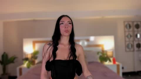 Violeta  online show from May 2026 11:29:02 AM