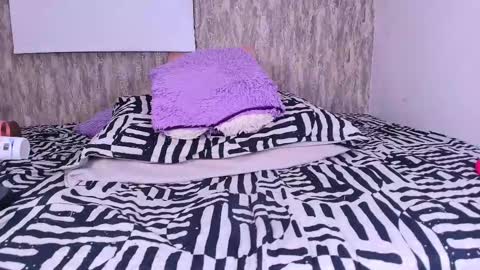 violeta london online show from February 2025 03:04:01 AM