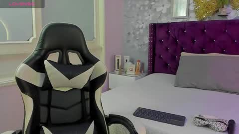 violeta_medina online show from February 2025 01:36:02 AM