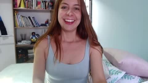 Violeta Peter online show from October 2025 07:47:01 PM