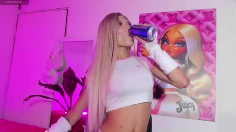 Violeta Princess Please help me with your thumbs up its important   online show from October 2025 03:05:01 AM