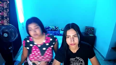 Snapshot of violeta_rouses chatting on November 2025 01:05:02 AM violeta_rouses online show from November 2025 01:05:02 AM