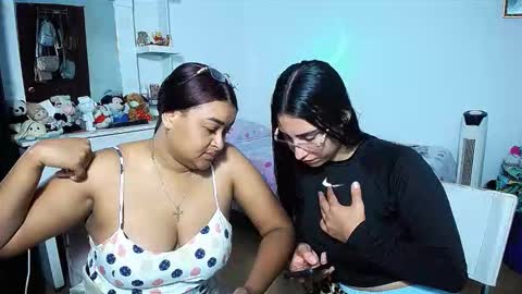 Snapshot of violeta_rouses chatting on February 2026 04:08:01 PM violeta_rouses online show from February 2026 04:08:01 PM