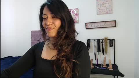 Snapshot of violeta_scott_ chatting on May 2026 04:26:02 PM violeta_scott_ online show from May 2026 04:26:02 PM