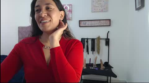Snapshot of violeta_scott_ chatting on May 2026 01:54:02 PM violeta_scott_ online show from May 2026 01:54:02 PM