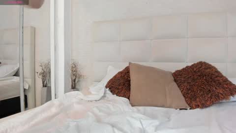 Snapshot of violetahayes chatting on January 2025 07:45:02 AM Violeta online show from January 2025 07:45:02 AM