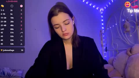 Snapshot of violetamelia chatting on February 2026 05:39:02 PM Eva online show from February 2026 05:39:02 PM