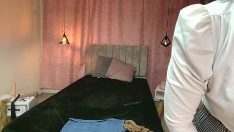 Snapshot of violetascott_ chatting on February 2025 12:57:02 PM VIOLETA online show from February 2025 12:57:02 PM