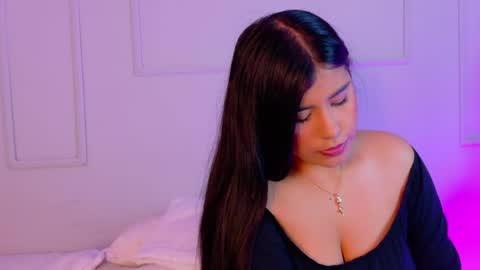 Violet online show from May 2026 01:17:02 PM
