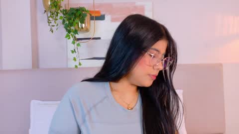 Violet online show from May 2026 11:27:01 AM