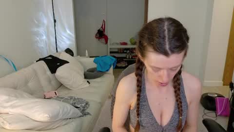 VioletFoxy online show from May 2026 05:27:02 AM