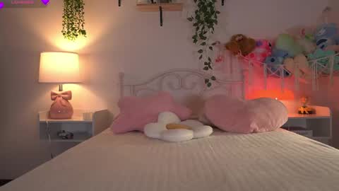 violeth___ online show from May 2026 11:40:02 AM