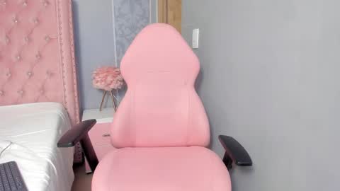 Snapshot of violeth__passionate chatting on February 2025 01:20:02 AM VIOLETA online show from February 2025 01:20:02 AM