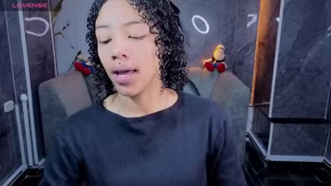 violeth_b online show from May 2026 01:08:02 PM